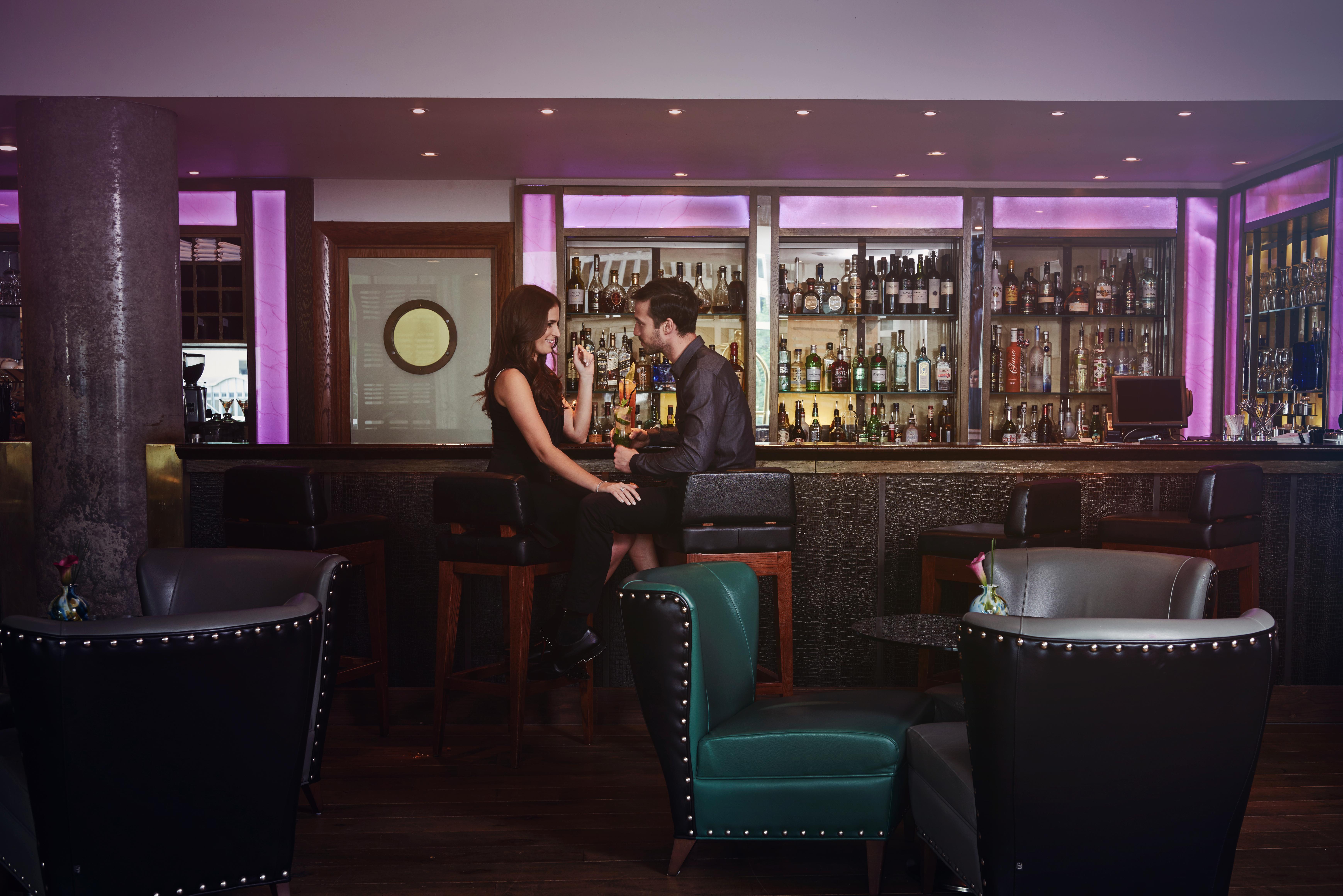 The Lowry Hotel Манчестер Екстер'єр фото The bar at the hotel