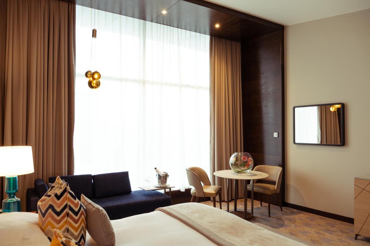 The Lowry Hotel Манчестер Екстер'єр фото A room at the hotel