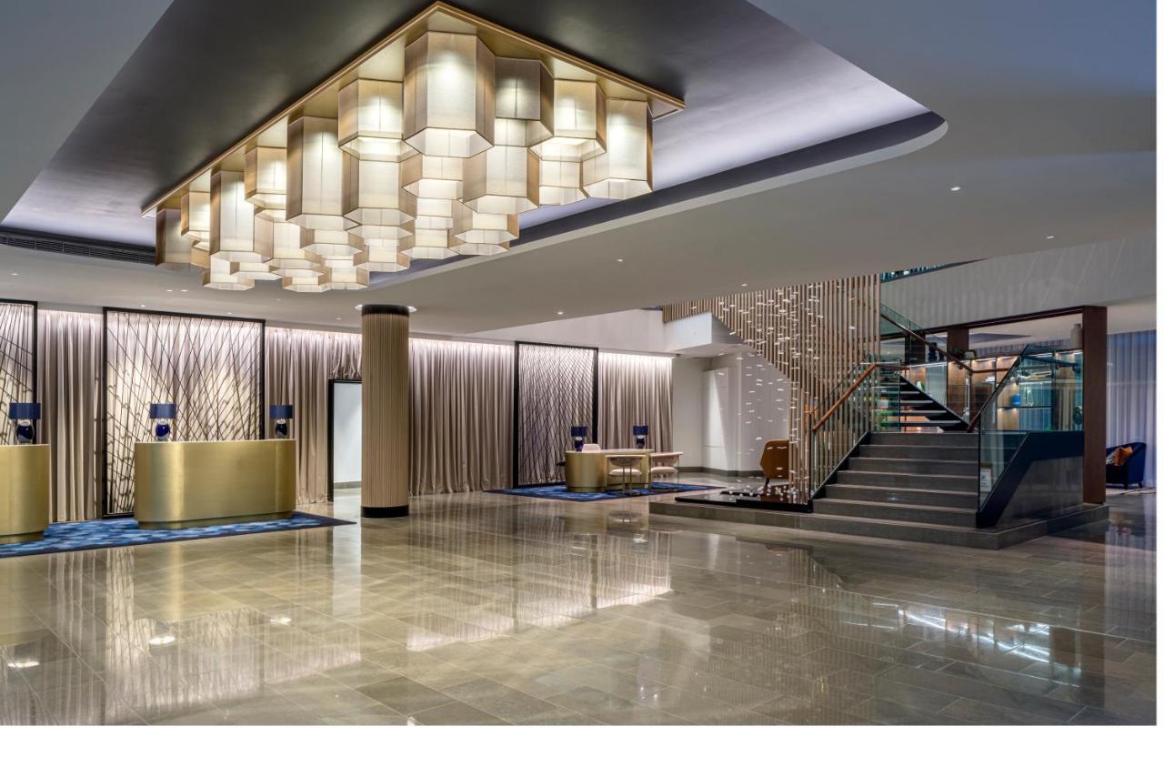 The Lowry Hotel Манчестер Екстер'єр фото The lobby of the hotel